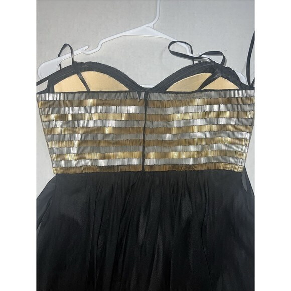 Le Femme Black Formal/Prom Strapless Dress, Gold &‎ Silver Bra Accent-Size 8 - Picture 8 of 9